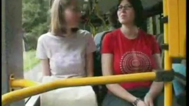Taylor լեսբիներ անալ պոռնո երկվորյակ գերություն tickling